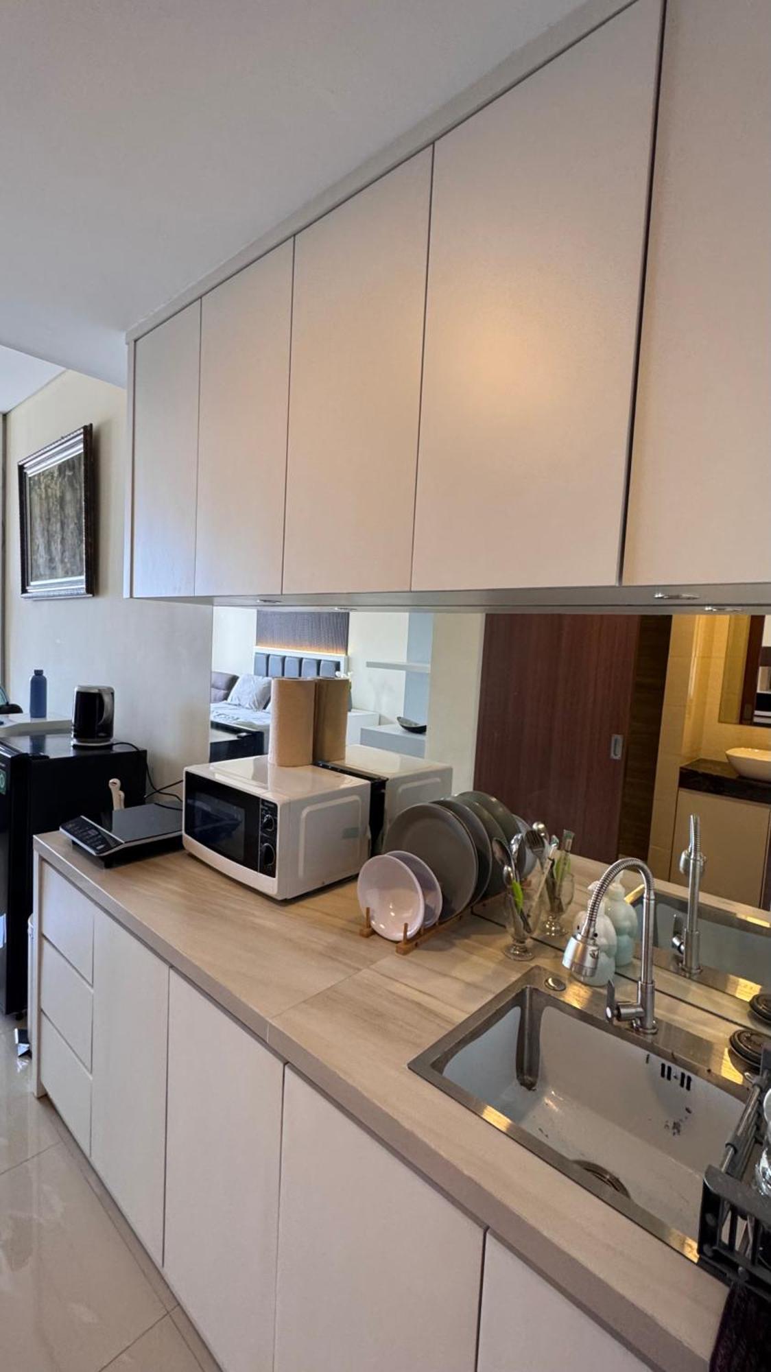 Nagoya Thamrin Apartment High Floor With View Exterior photo